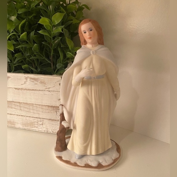 Vintage Laszlo Ispanky Figurine WINTER Lady Girl Four Seasons Porcelain Fairy - Picture 2 of 9